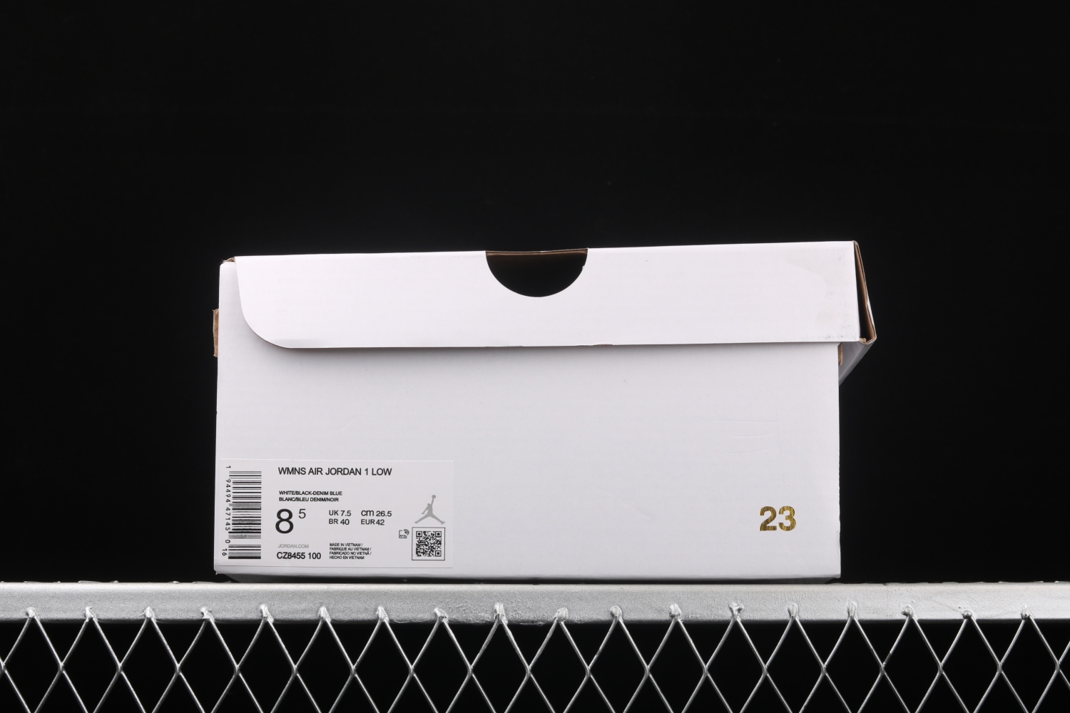 Jordan 1 Low Washed Denim  CZ8455-100