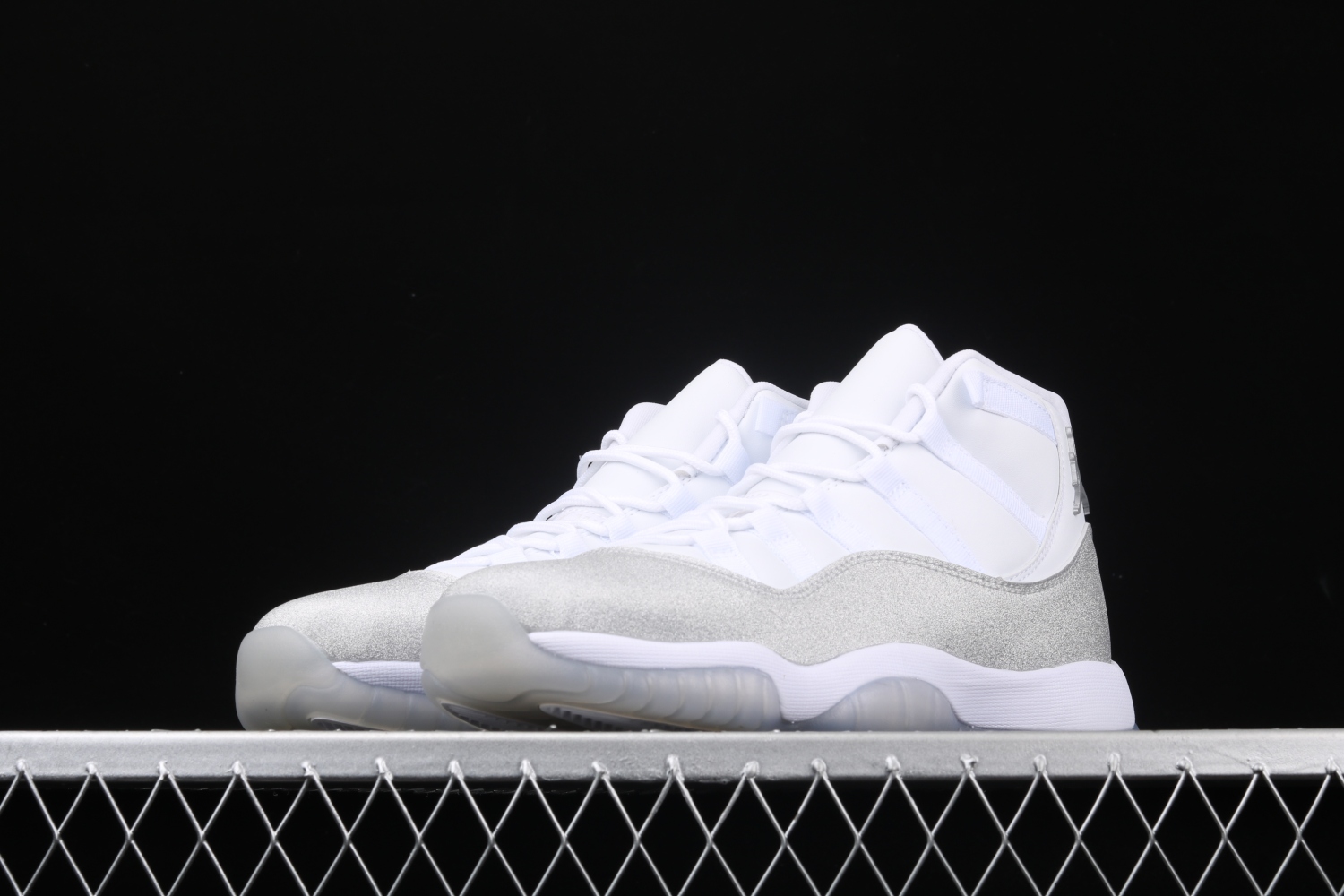 Jordan 11 Retro White Metallic Silver (W) AR0715-100