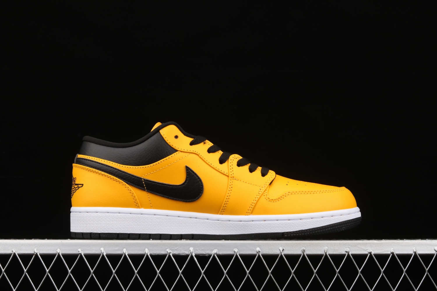 Jordan 1 Low University Gold 553558-700