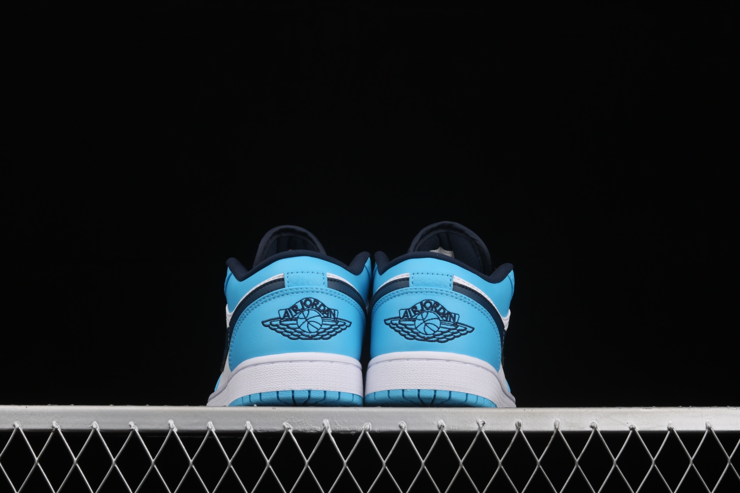 Jordan 1 Low UNC (2021) 553558-144