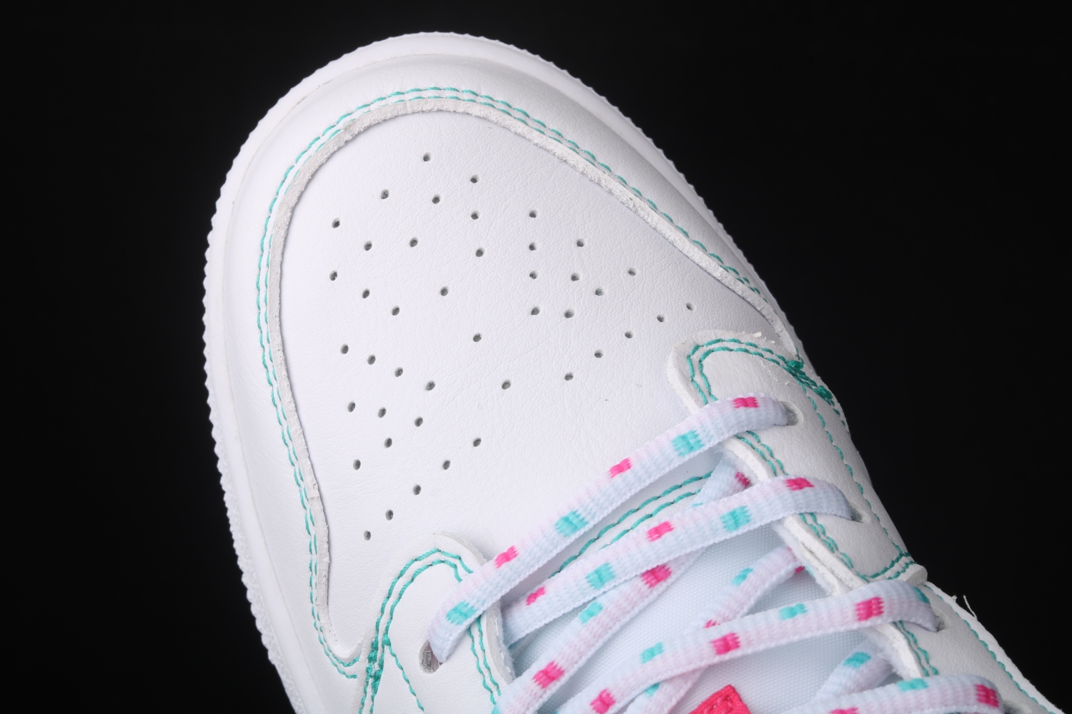 Jordan 1 Low White Green Pink (GS) 554723-101