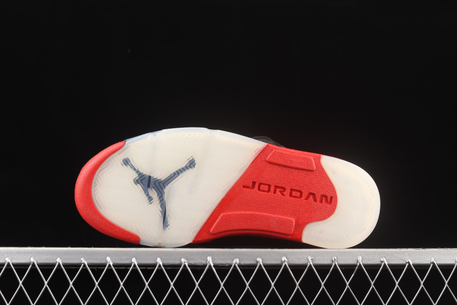Jordan 5 Retro Satin Bred 136027-006