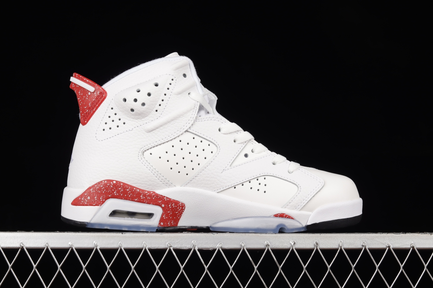 Jordan 6 Retro Red Oreo CT8529-162