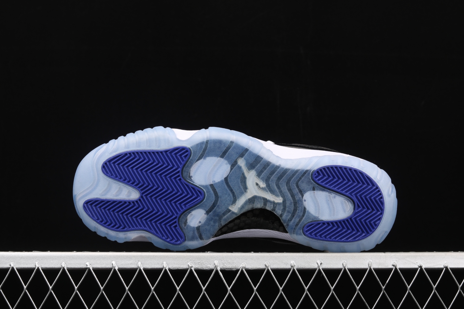 Jordan 11 Retro Low Concord  528895-153
