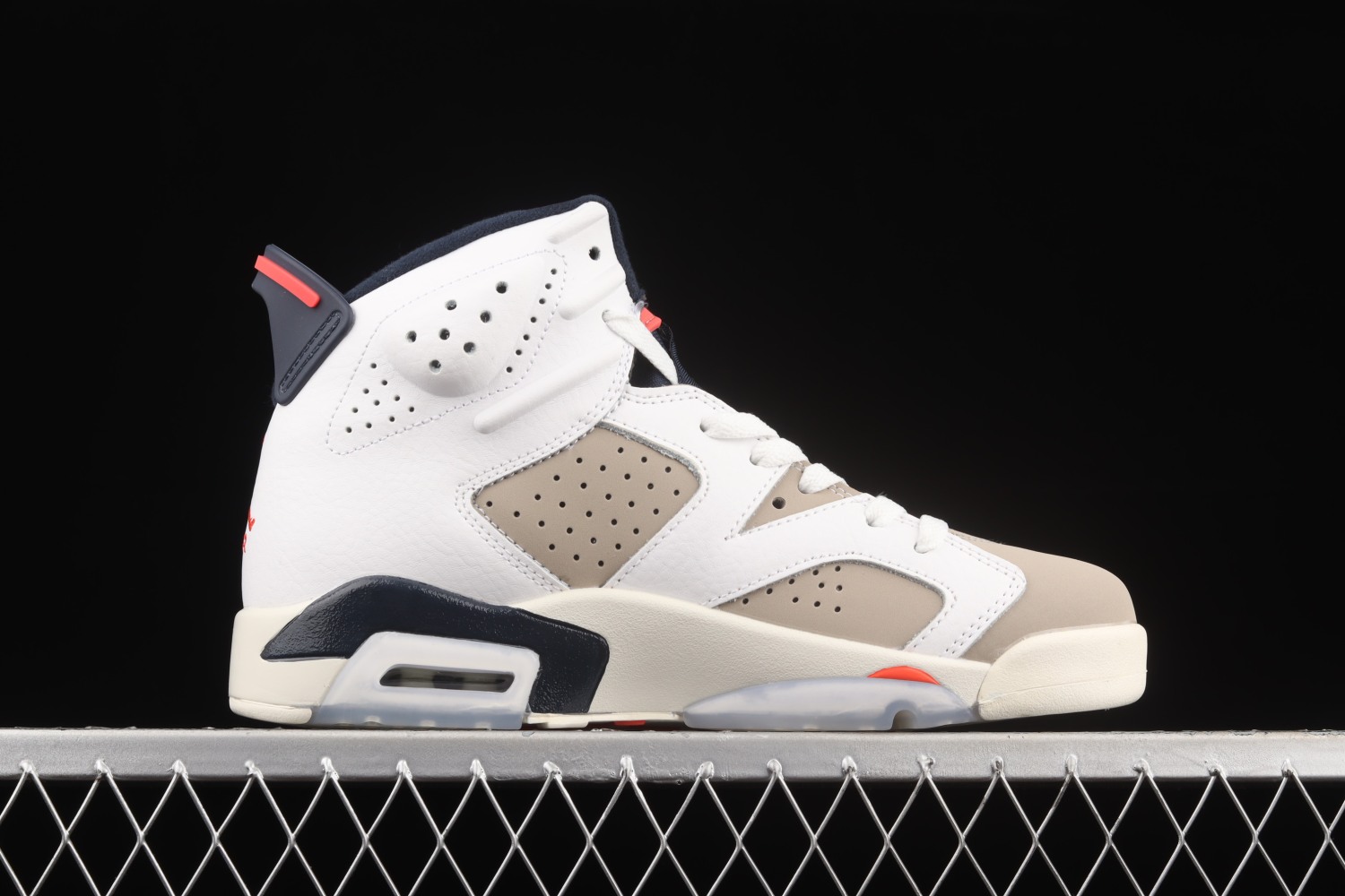 Jordan 6 Retro Tinker  384664-104