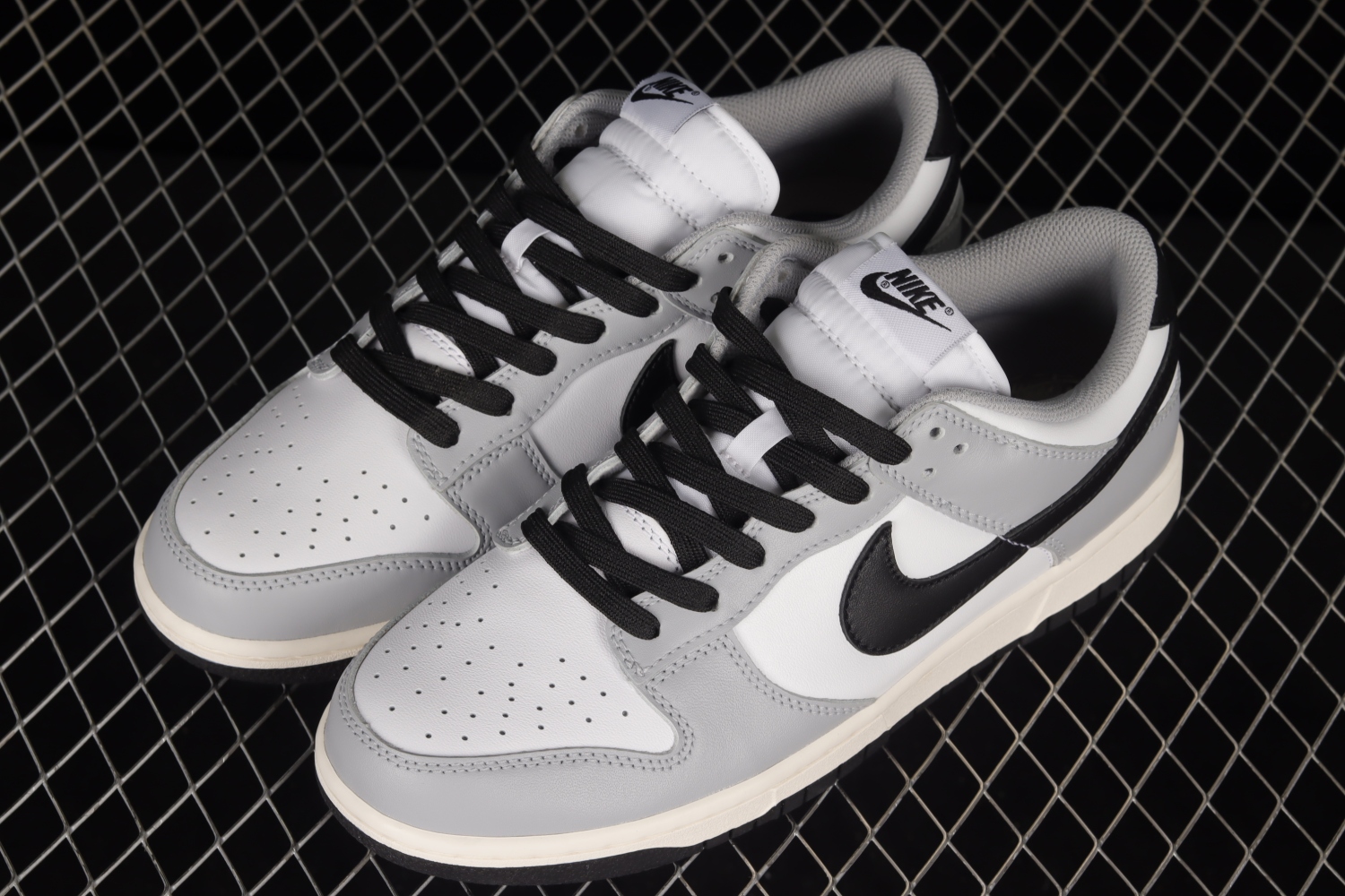 Nike Dunk Low Light Smoke Grey (W) DD1503-117