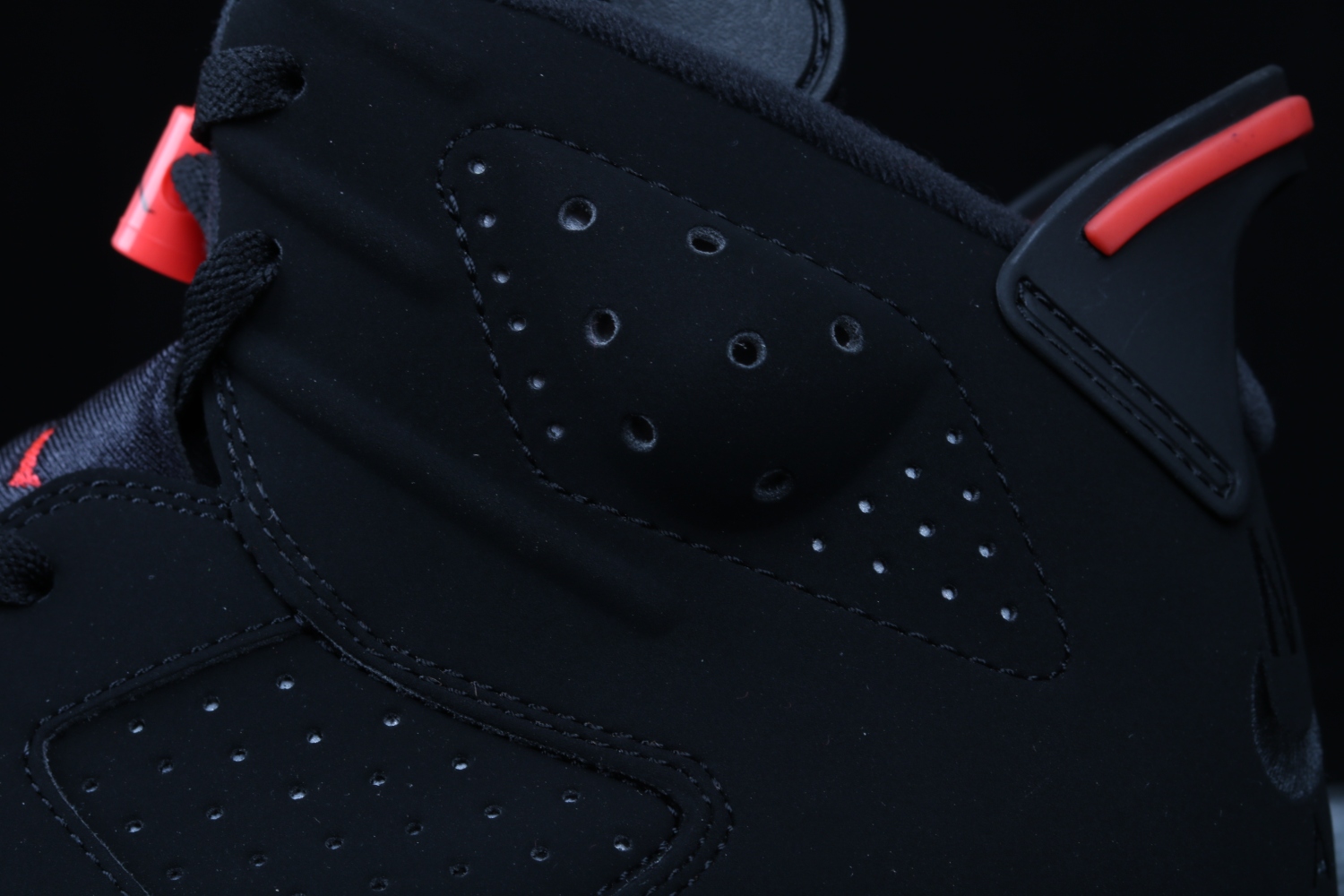 Jordan 6 Retro Black Infrared (2019) 384664-060