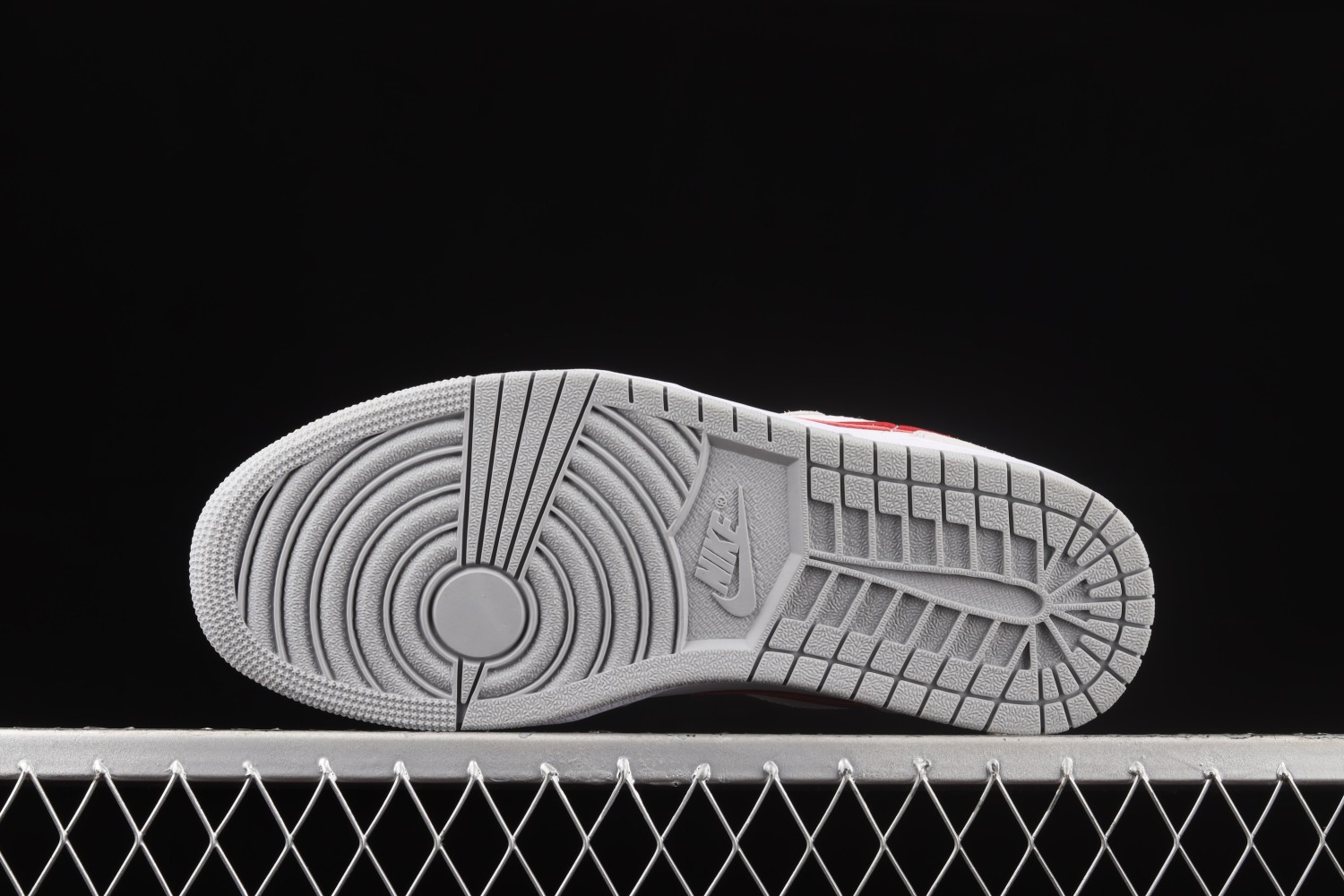Jordan 1 Low SE Light Smoke Grey Gym Red DC6991-016