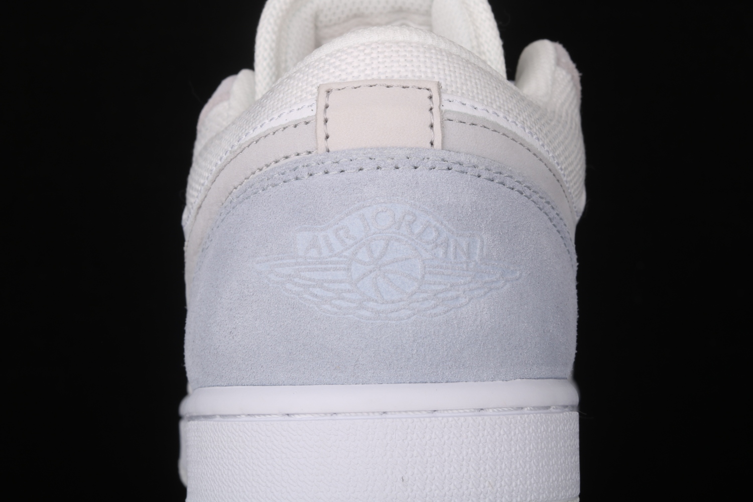 Jordan 1 Low Paris CV3043-100