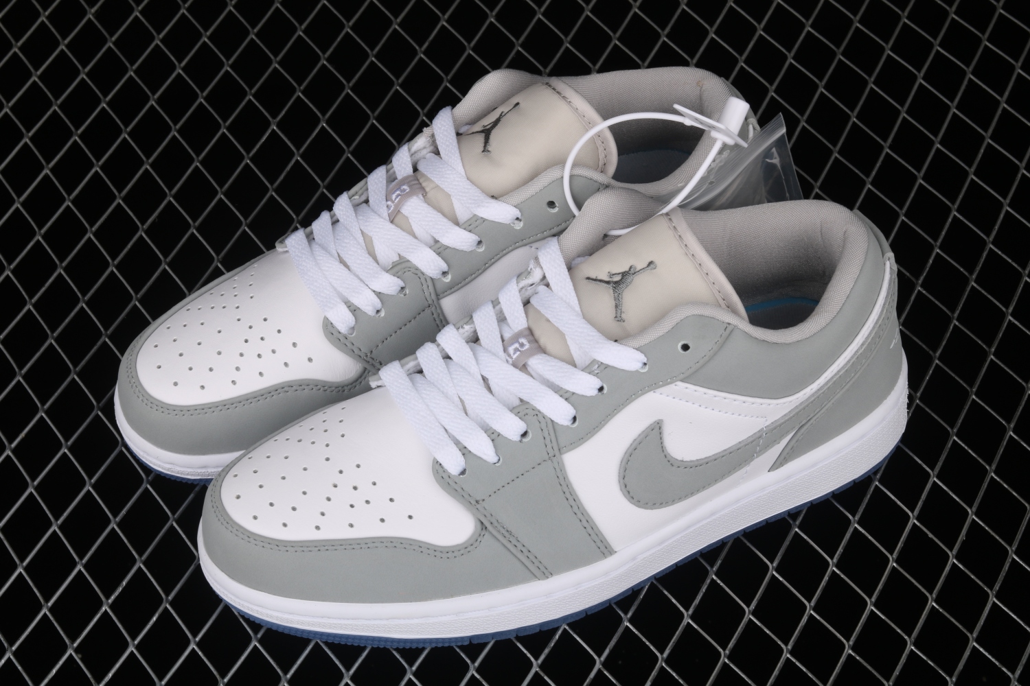 Jordan 1 Low Wolf Grey (W) DC0774-105