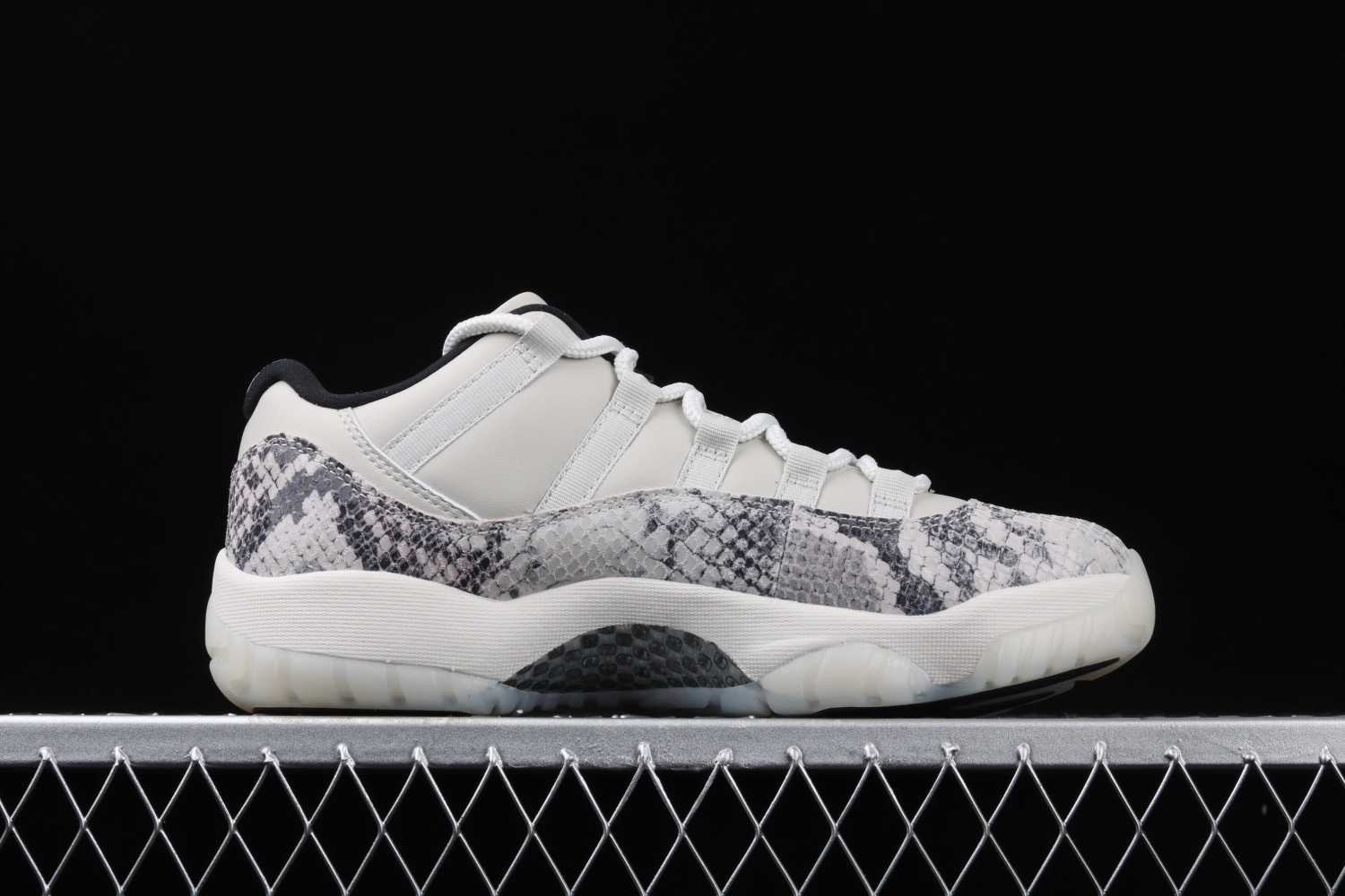Jordan 11 Retro Low Snake Light Bone CD6846-002
