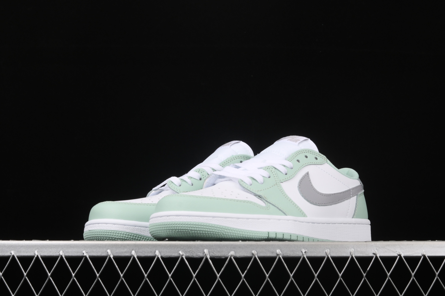 Jordan 1 Retro Low White Particle Grey CZ0790-100