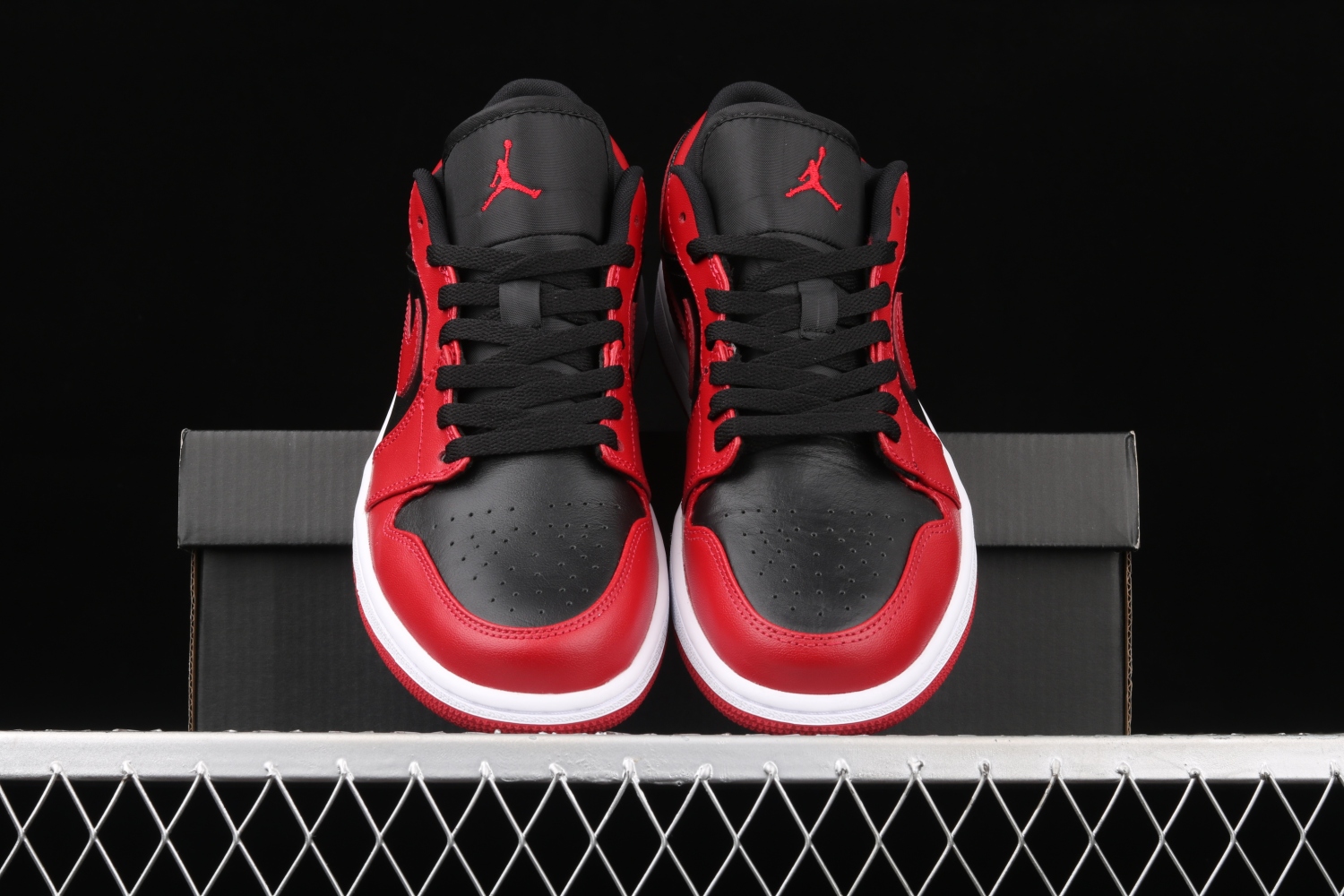 Jordan 1 Low Reverse Bred 553558-606