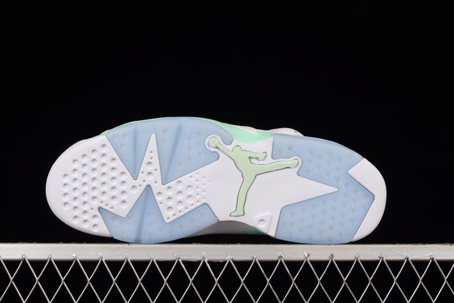 Jordan 6 Retro Mint Foam (W) DQ4914-103
