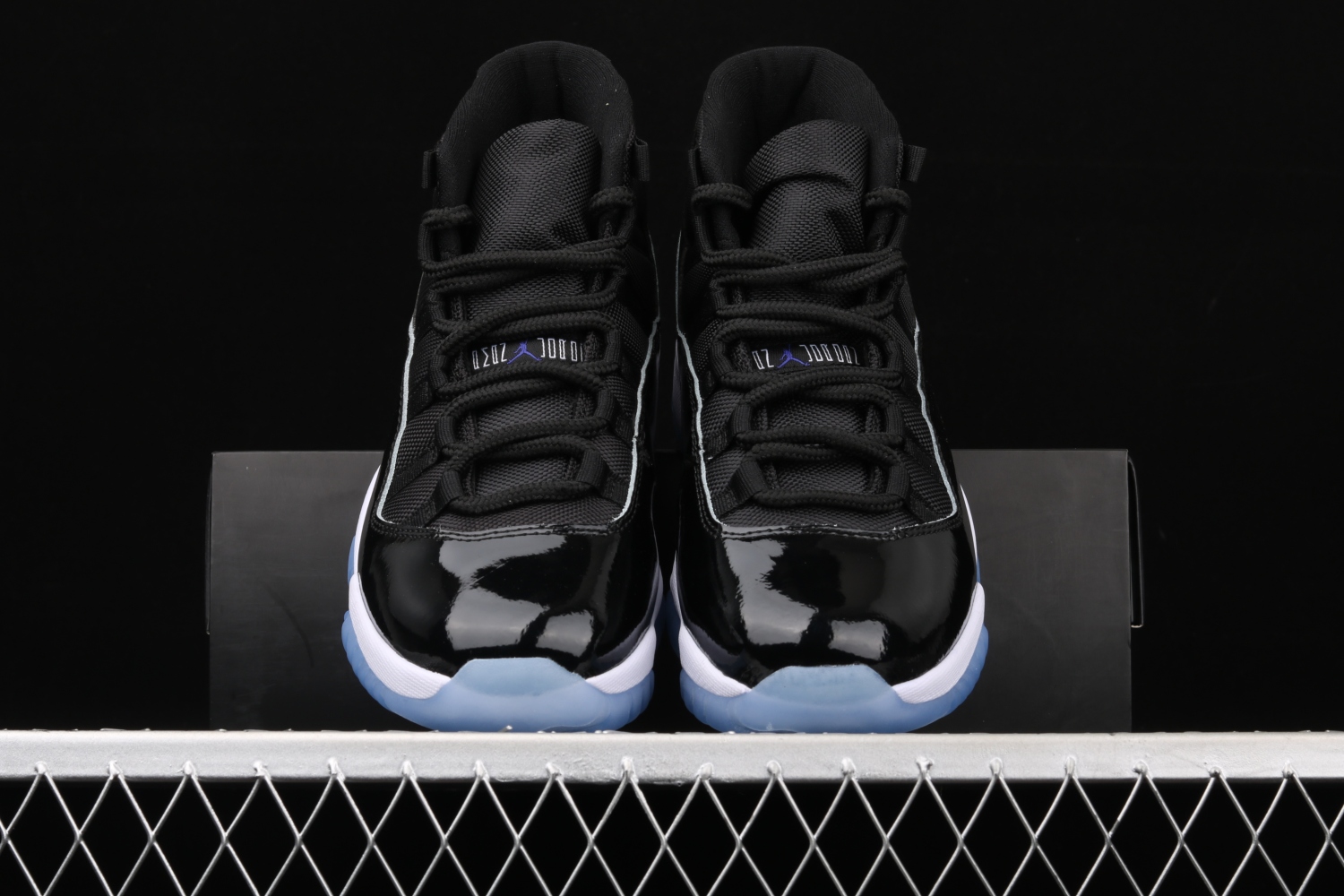 Jordan 11 Retro Space Jam (2016) 378037-003