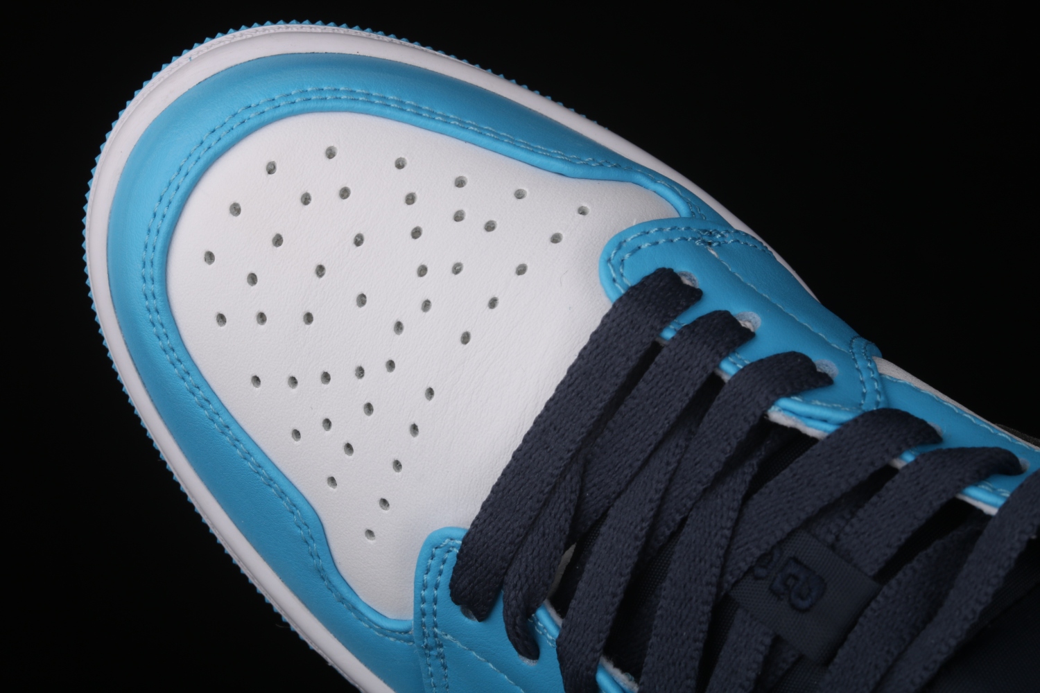 Jordan 1 Low UNC (2021) 553558-144