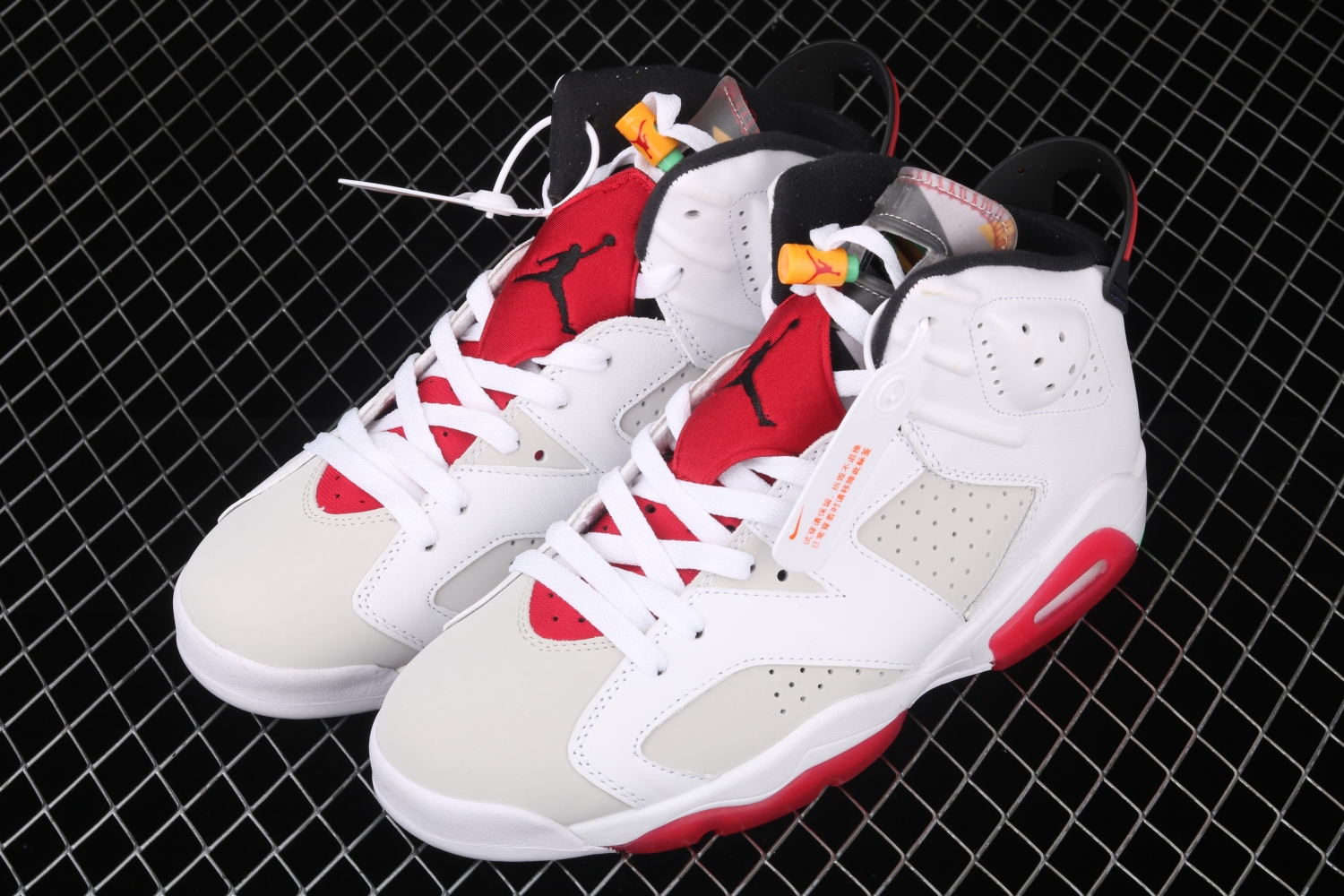 Jordan 6 Retro Hare CT8529-062