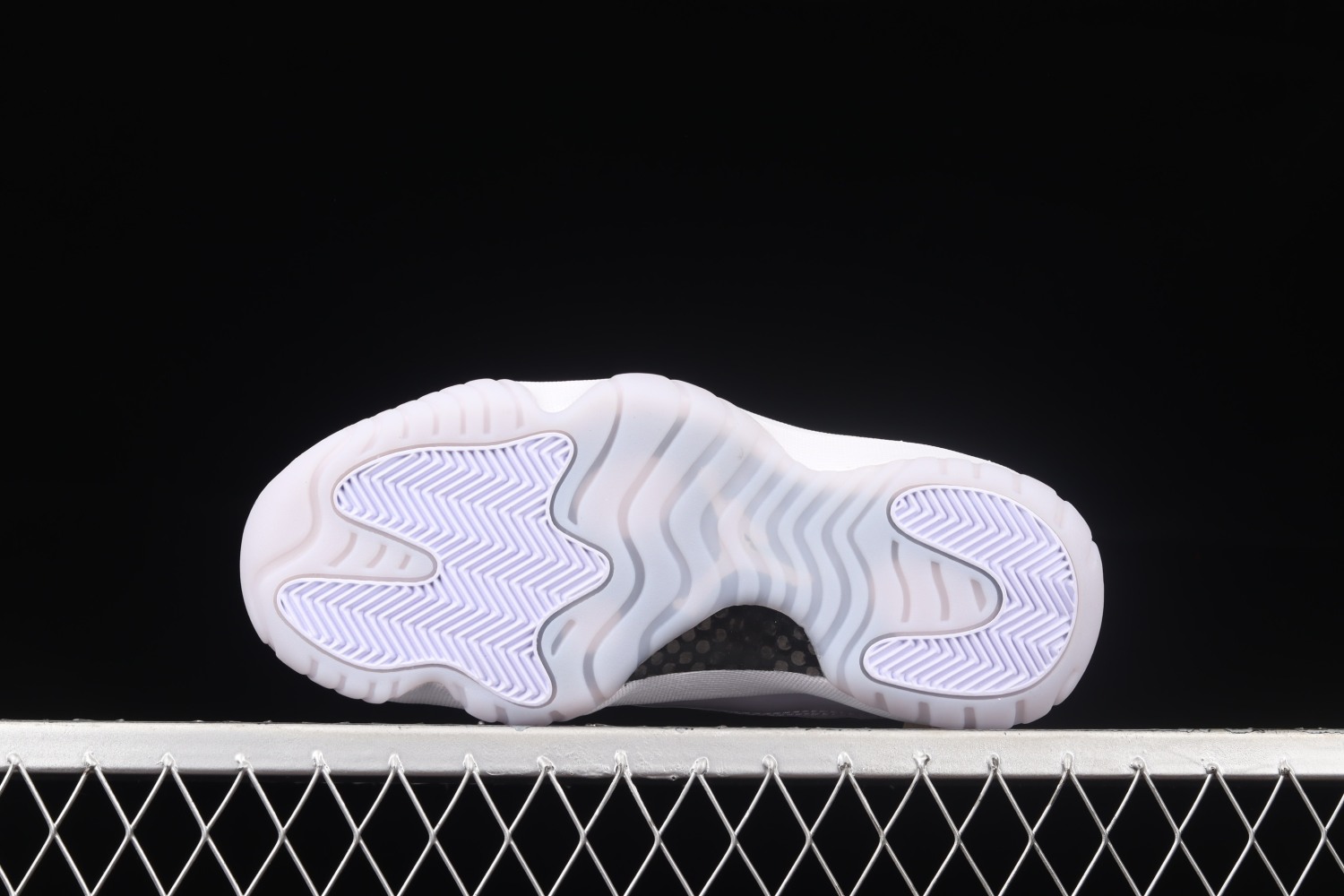 Jordan 11 Retro Low Pure Violet (W) AH7860-101
