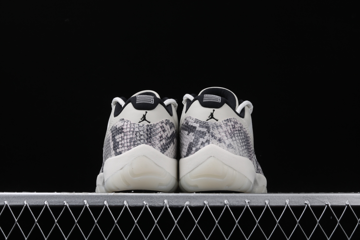 Jordan 11 Retro Low Snake Light Bone CD6846-002