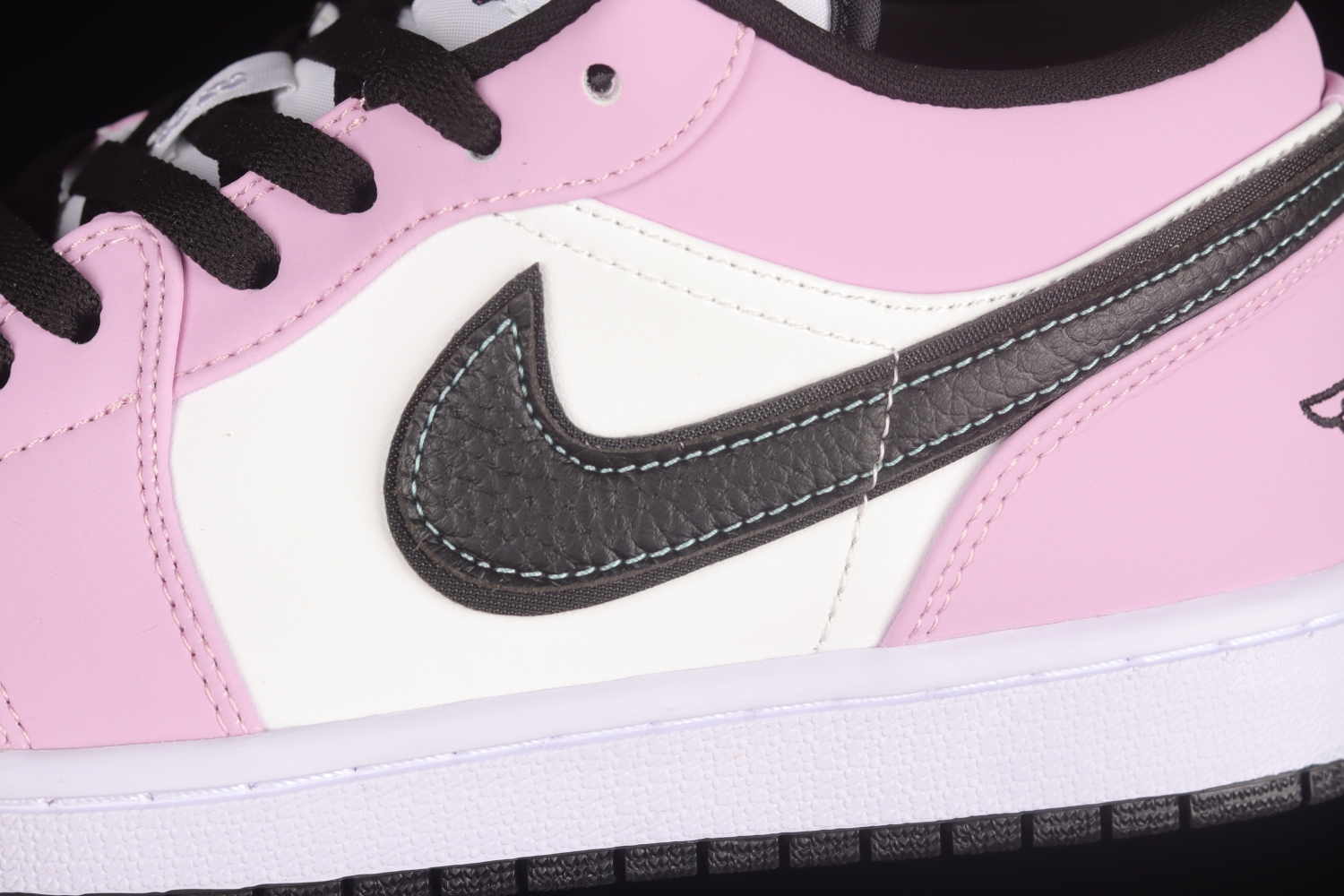 Jordan 1 Low SE Violet Shock White Black CK3022-503