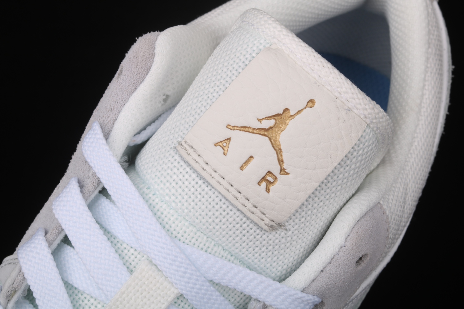 Jordan 1 Low Paris CV3043-100