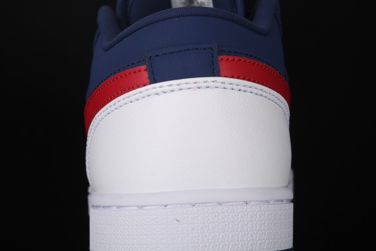 Jordan 1 Low USA CZ8454-400