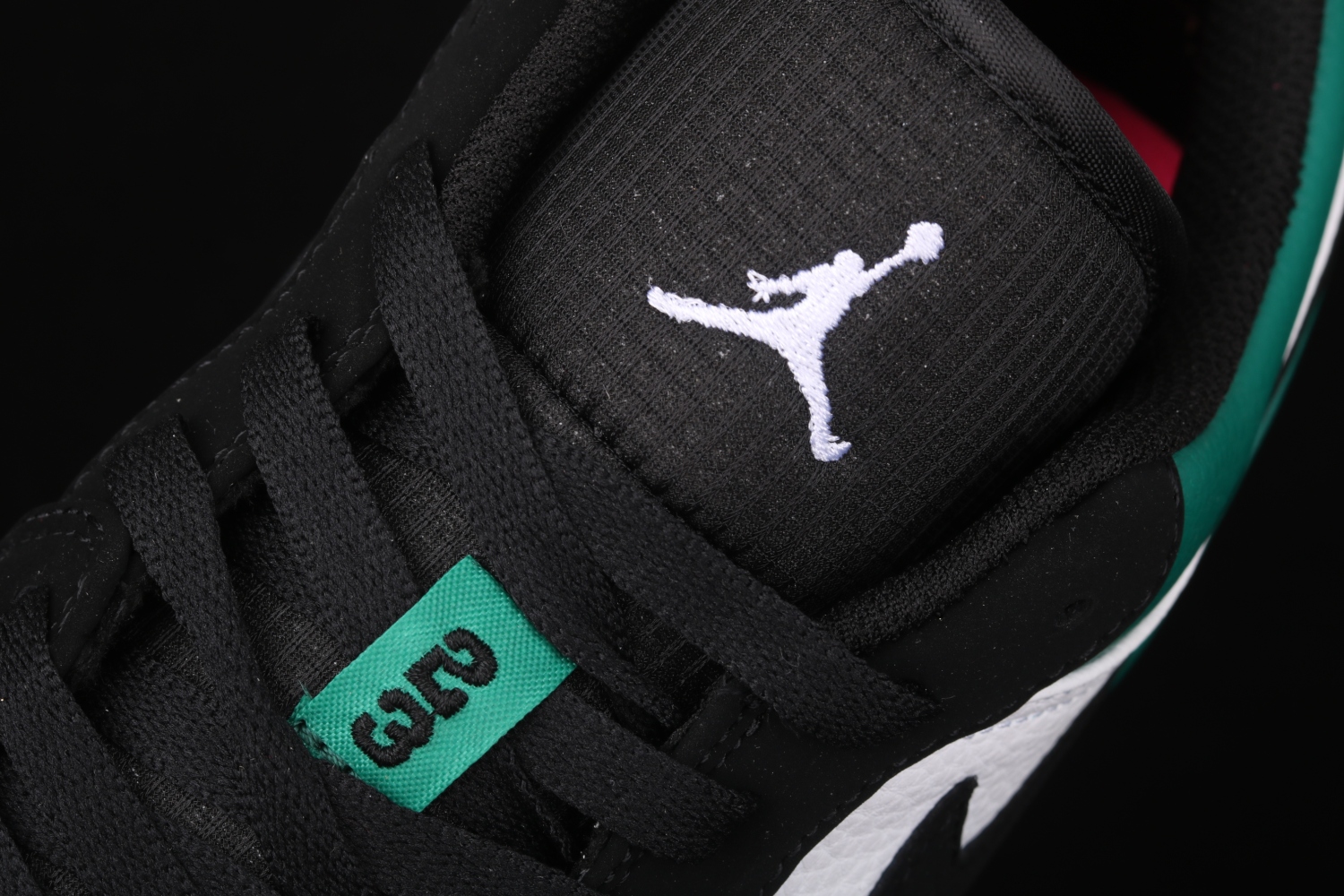 Jordan 1 Low White Black Mystic Green 553558-113