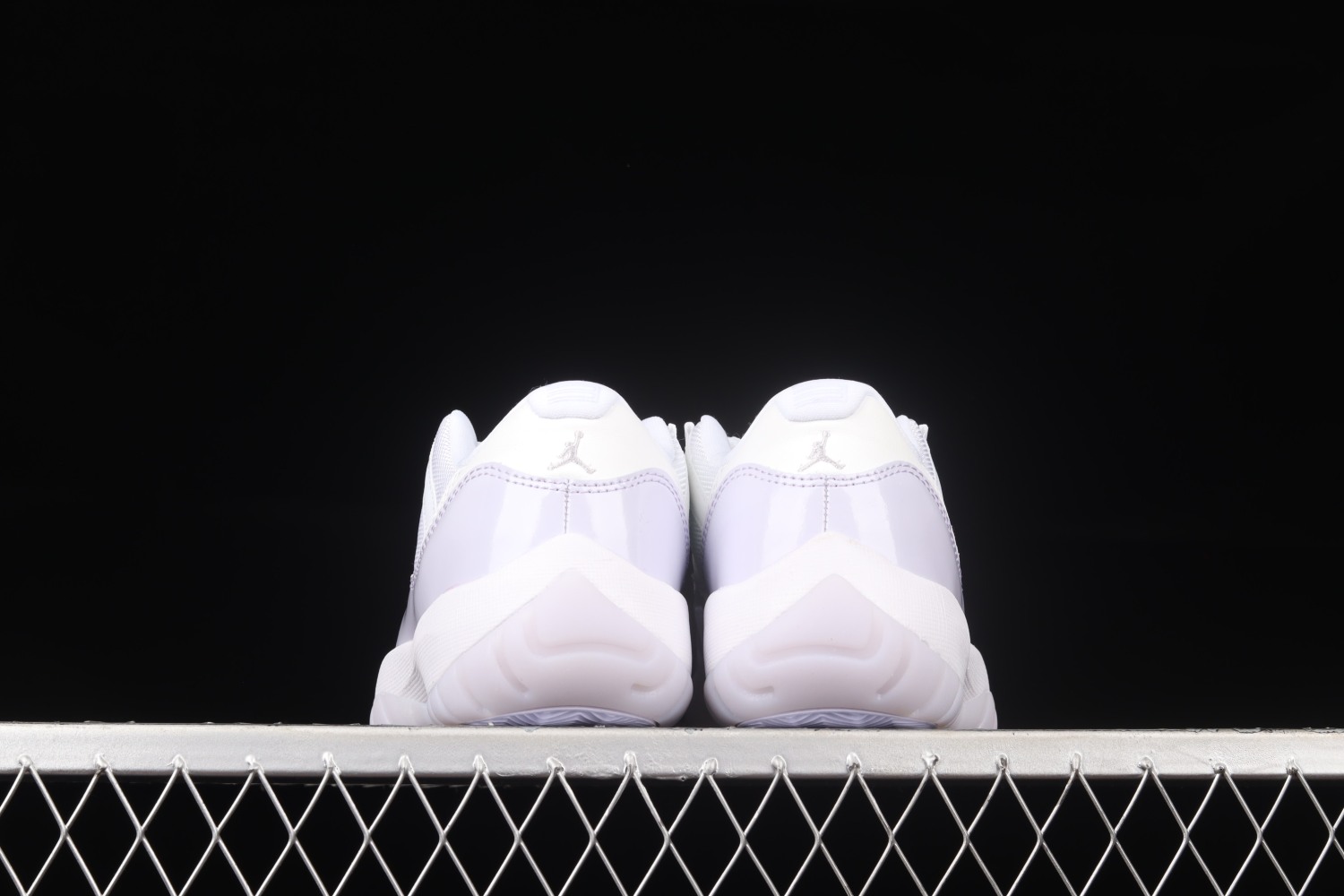 Jordan 11 Retro Low Pure Violet (W) AH7860-101