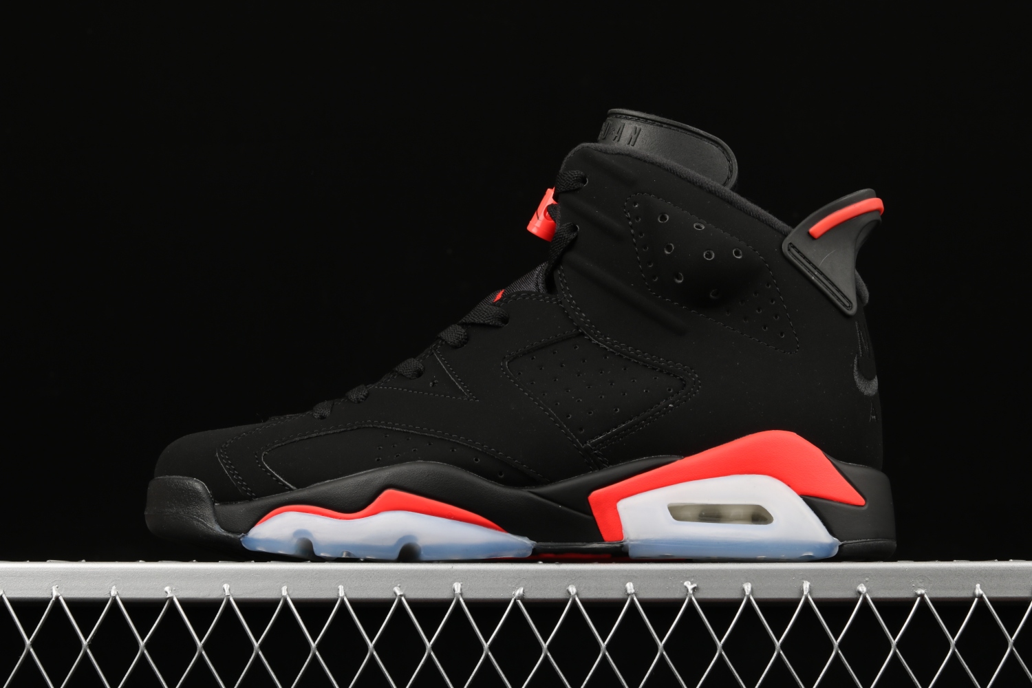 Jordan 6 Retro Black Infrared (2019) 384664-060