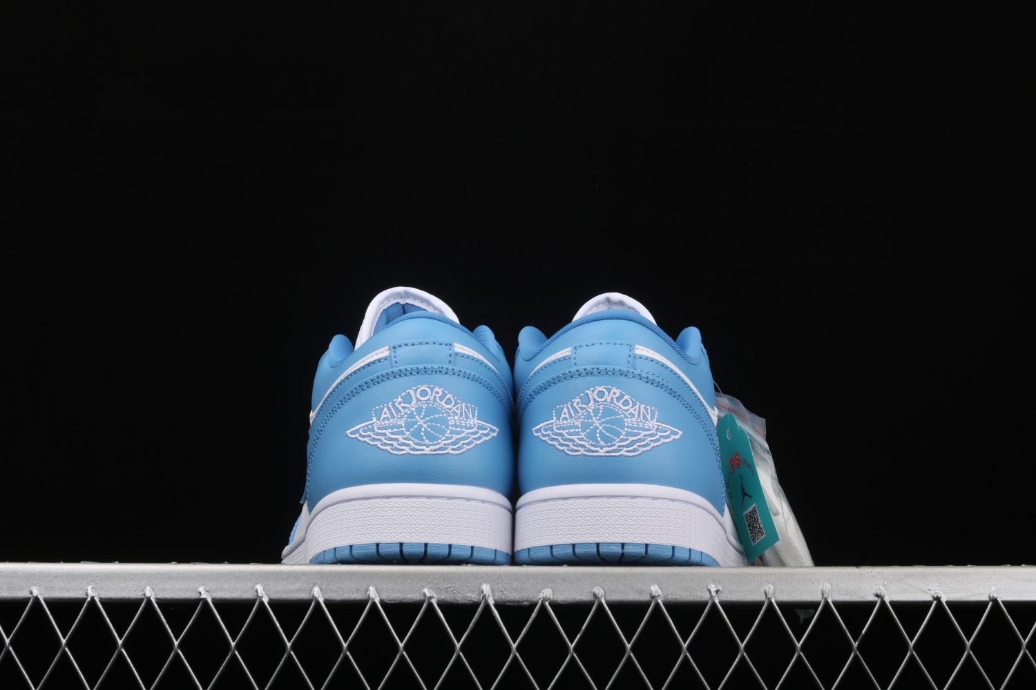 Jordan 1 Low UNC (W) AO9944-441