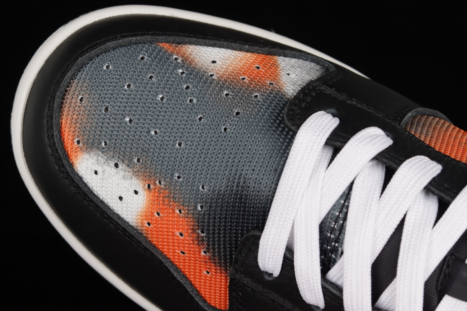 Nike Dunk Low Graffiti Black Red  DM0108-001