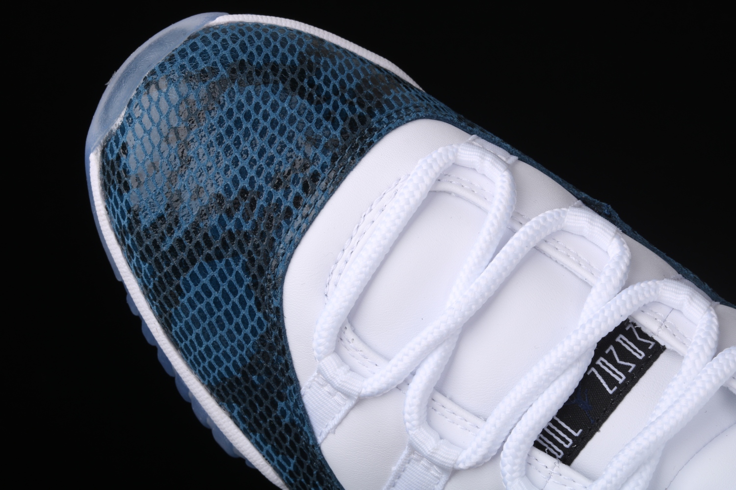 Jordan 11 Retro Low Snake Navy (2019) CD6846-102