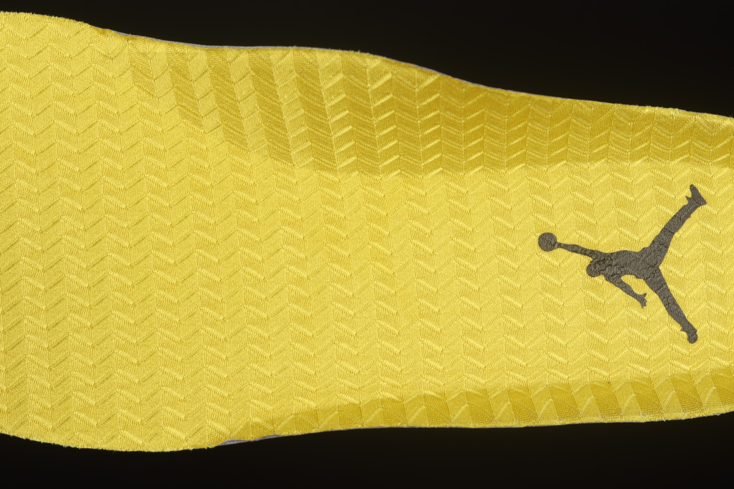 Jordan 5 Retro Michigan (2019)  CQ9541-704