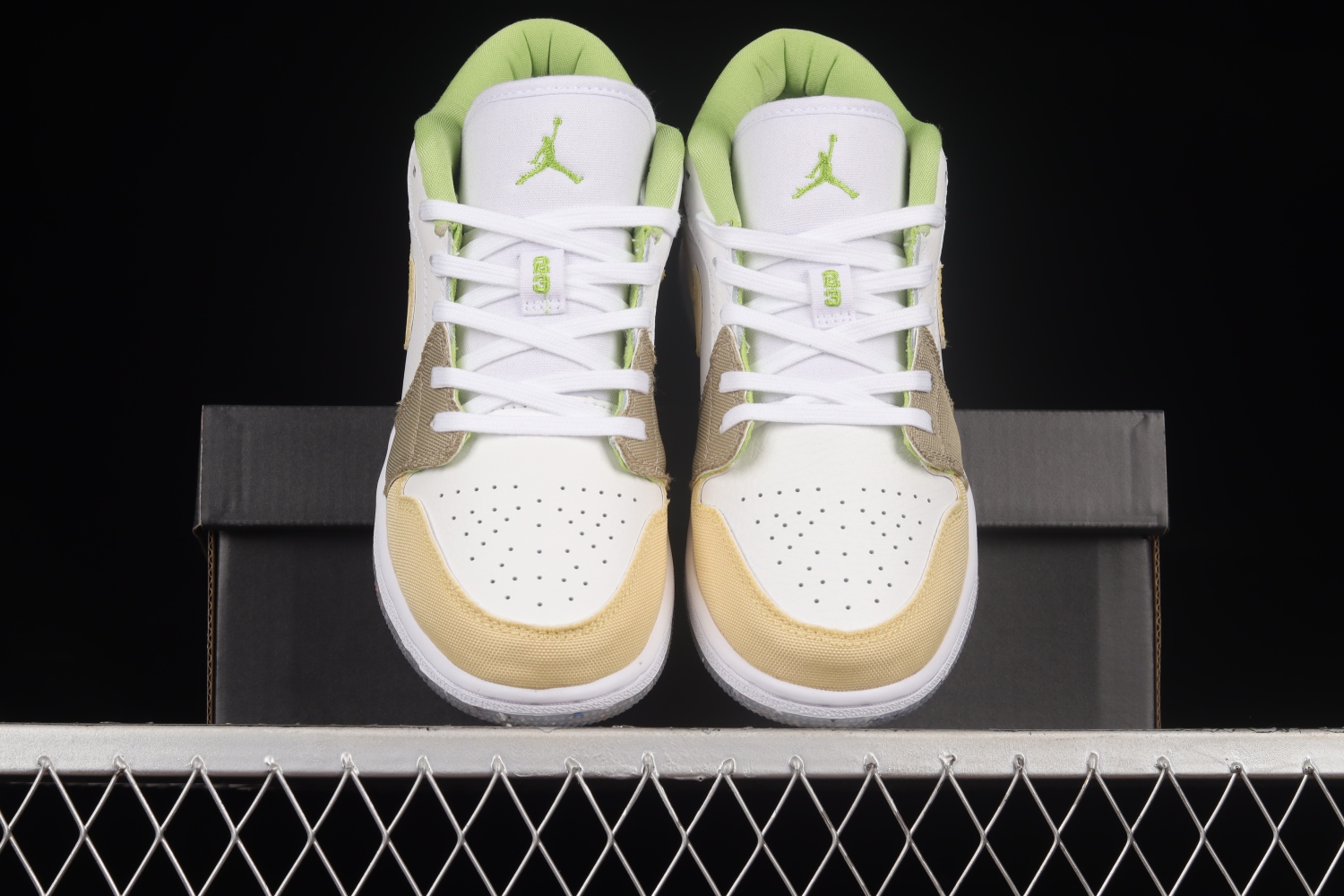 Jordan 1 Low Pastel Grind Vivid Green (GS) DJ0341-100