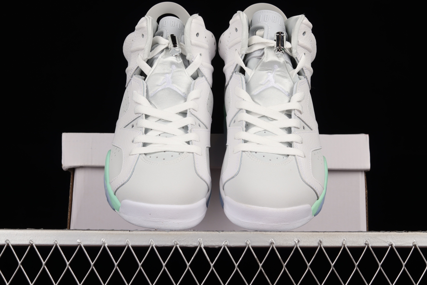 Jordan 6 Retro Mint Foam (W) DQ4914-103