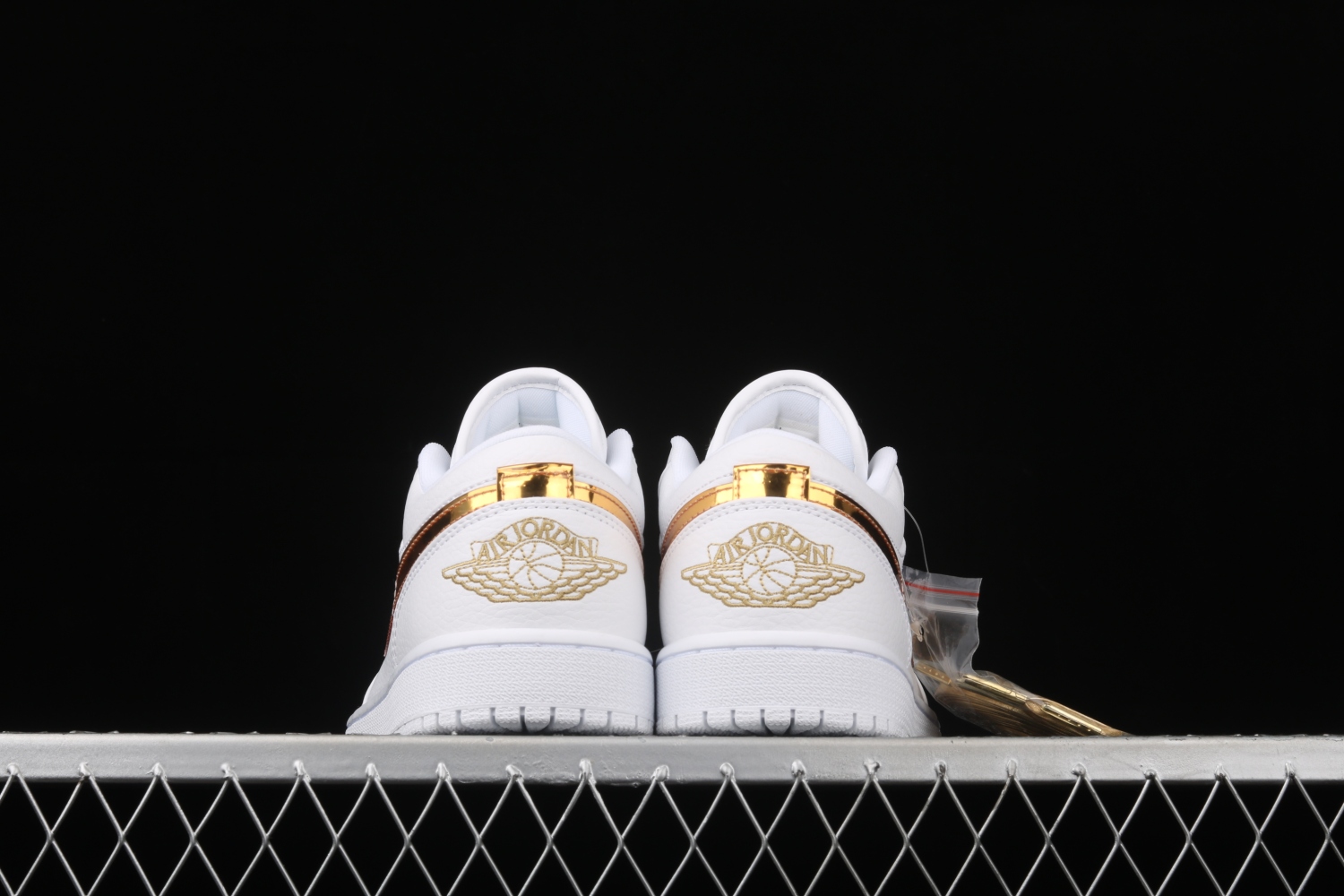 Jordan 1 Low White Metallic Gold (W) CZ4776-100