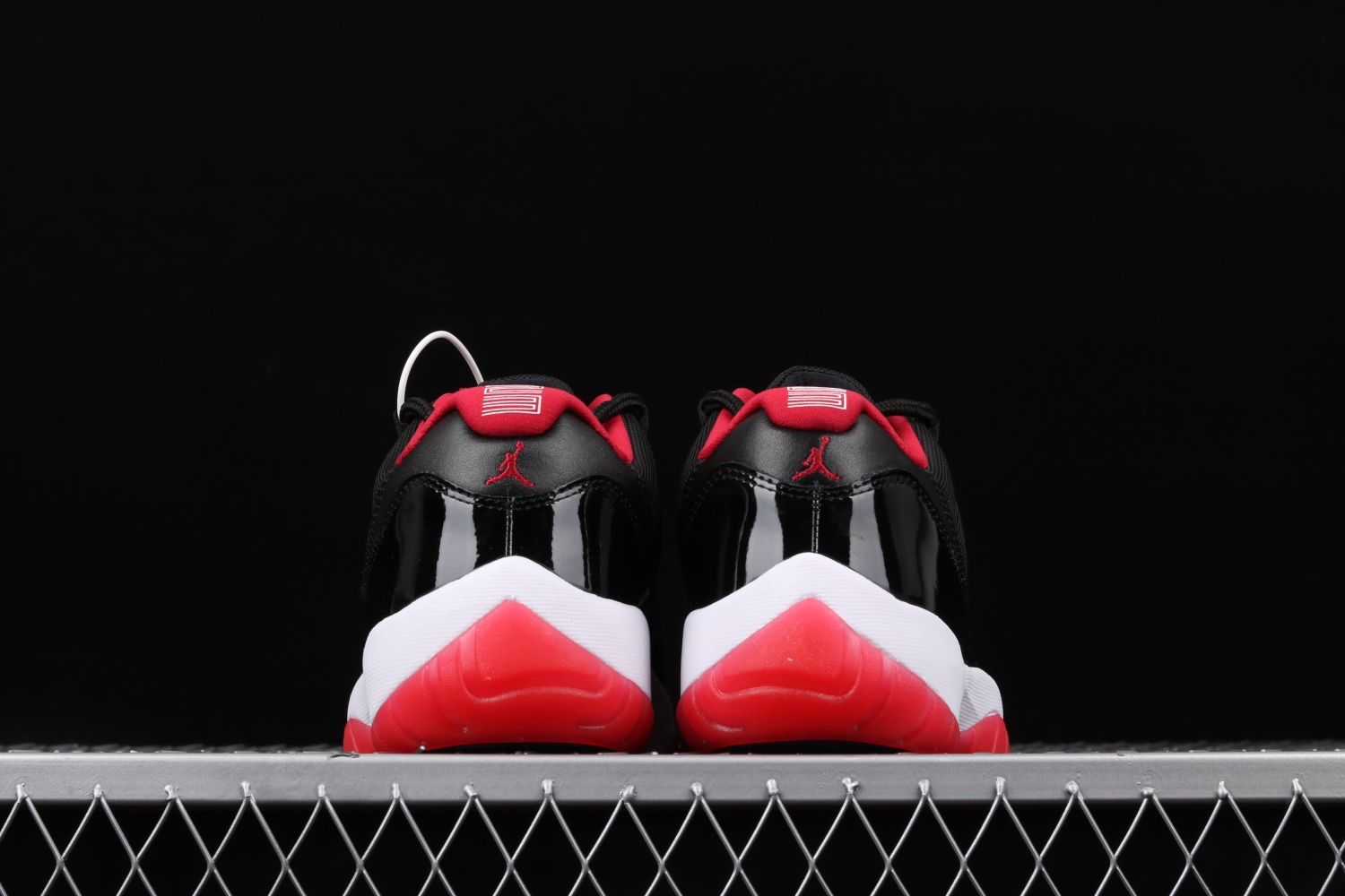Jordan 11 Retro Low Bred 528895-012