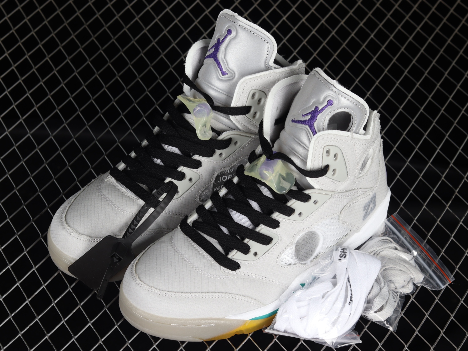 Top Air Jordan Retro 5 x Off-White CT8480-105