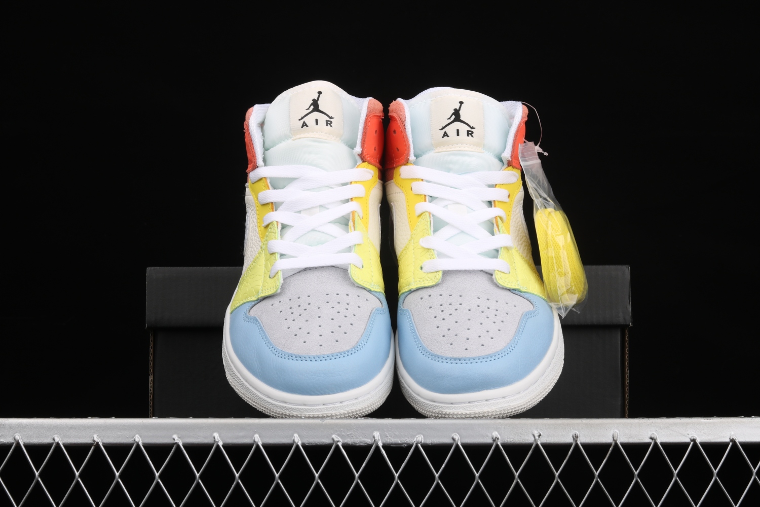 Jordan 1 Mid To My First Coach (W) DJ6908-100