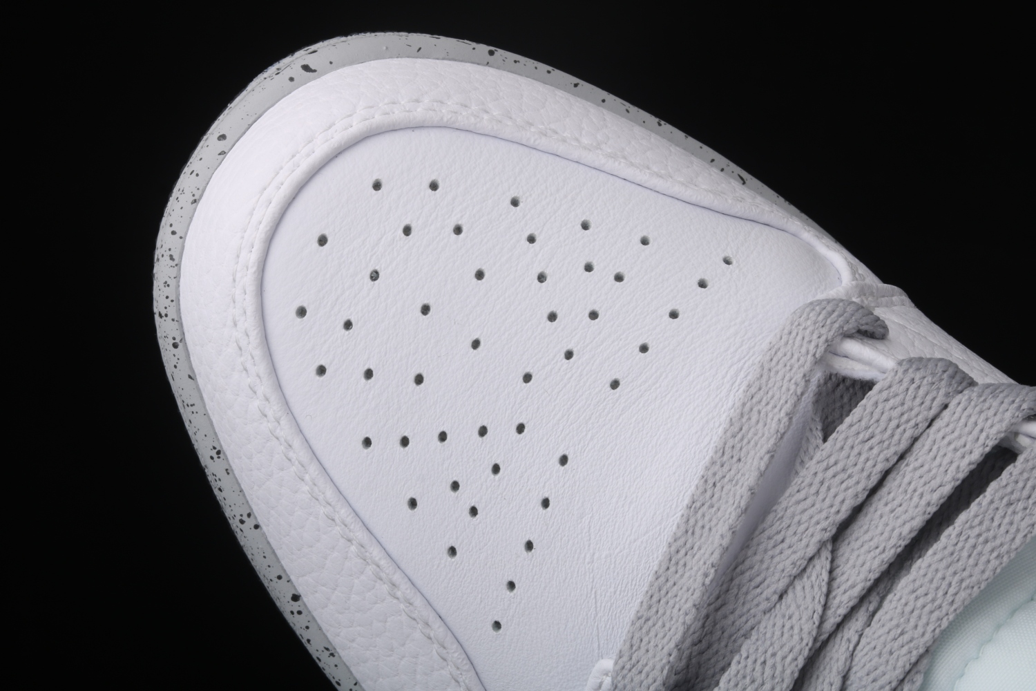 Jordan 1 Mid White Cement (GS) 554725-115