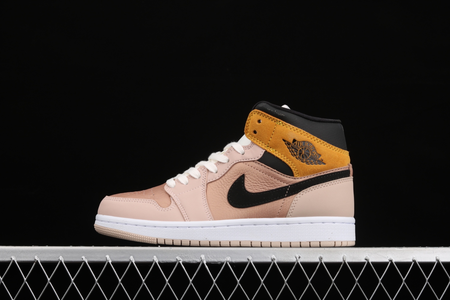 Jordan 1 Mid SE Particle Beige (W) DD2224-200