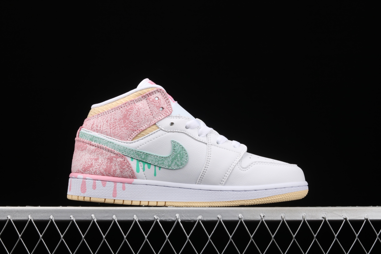 Jordan 1 Mid Paint Drip (GS) DD1666-100