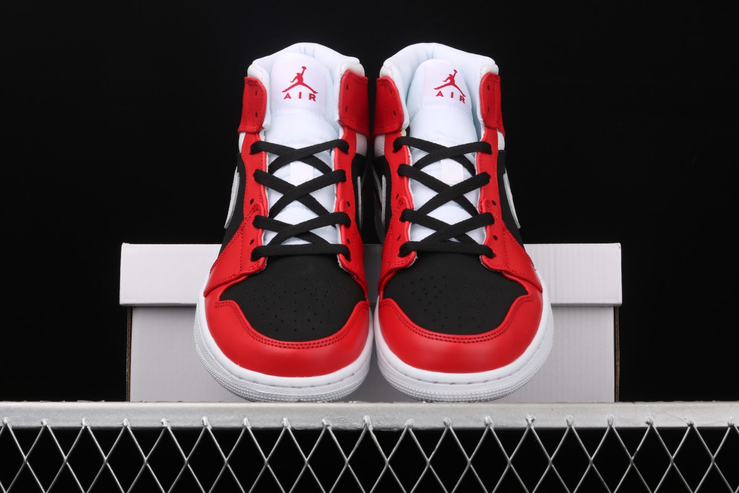 Jordan 1 Mid Gym Red Black (W) BQ6472-601