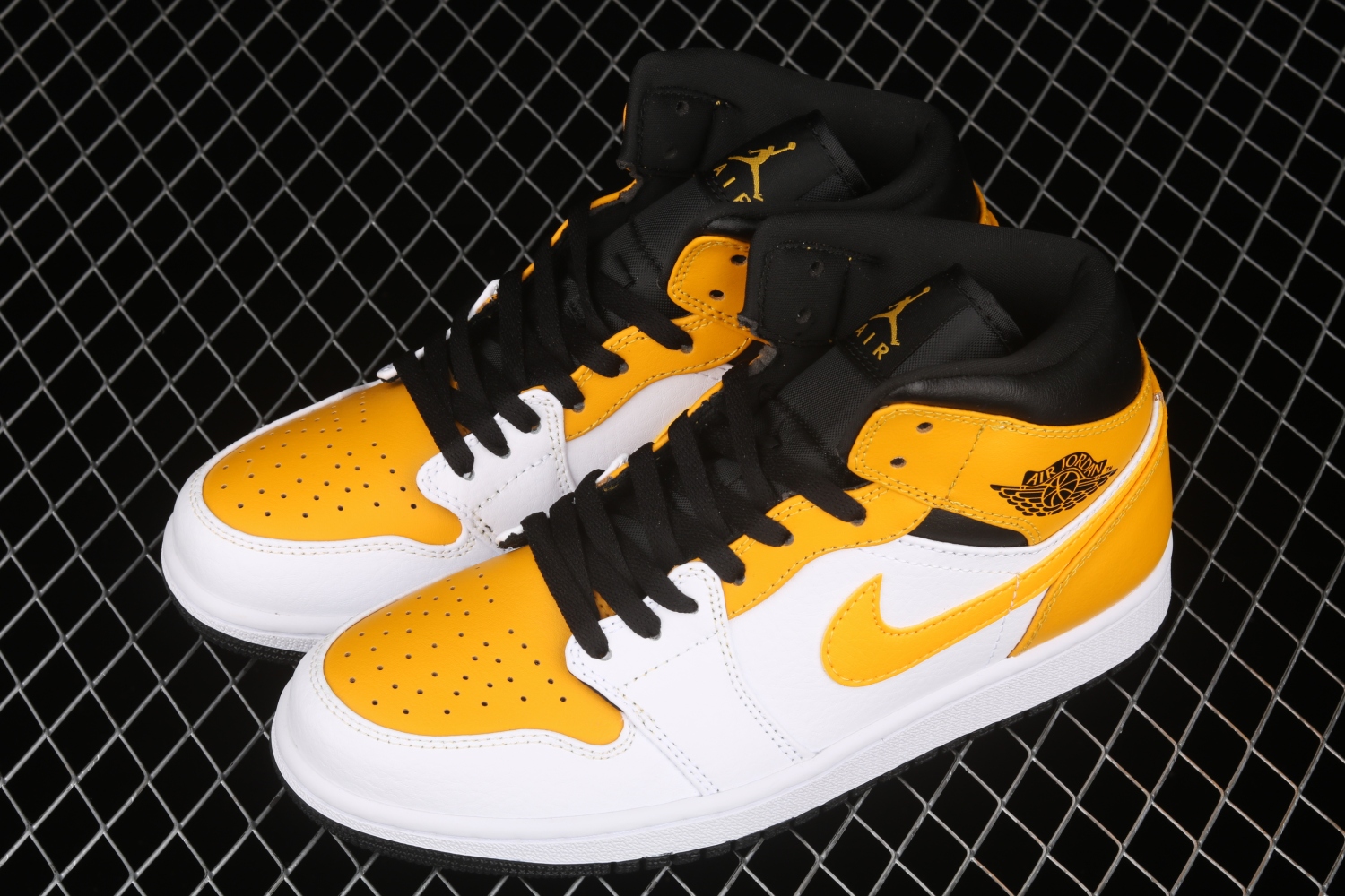 Jordan 1 Mid University Gold 554724-170
