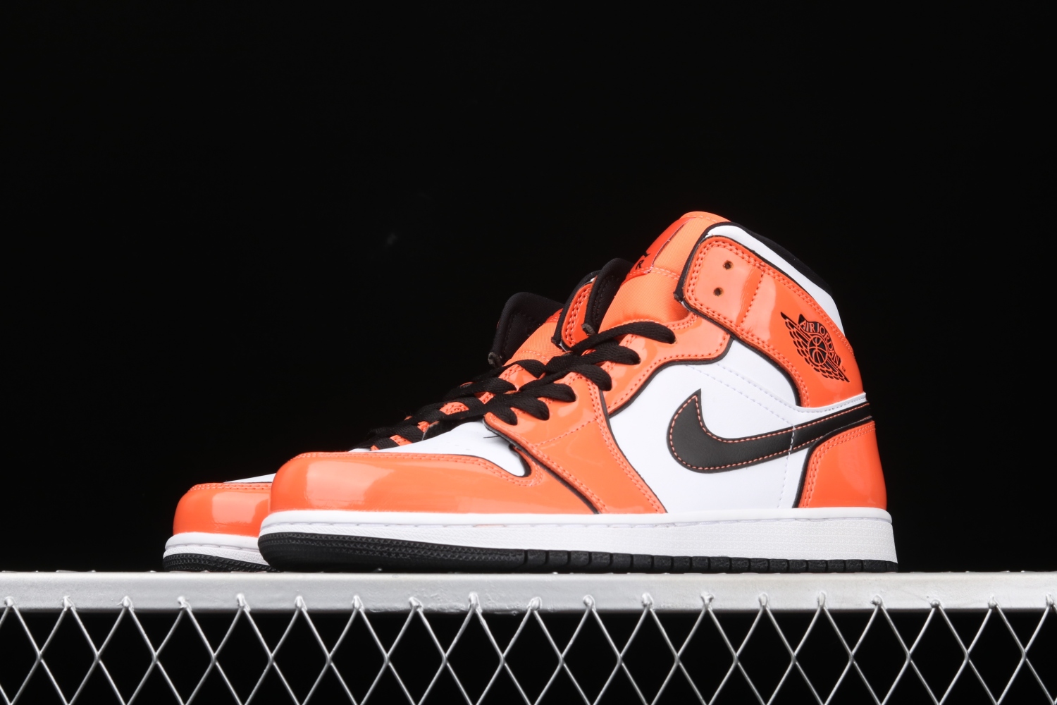 Jordan 1 Mid SE Turf Orange DD6834-802
