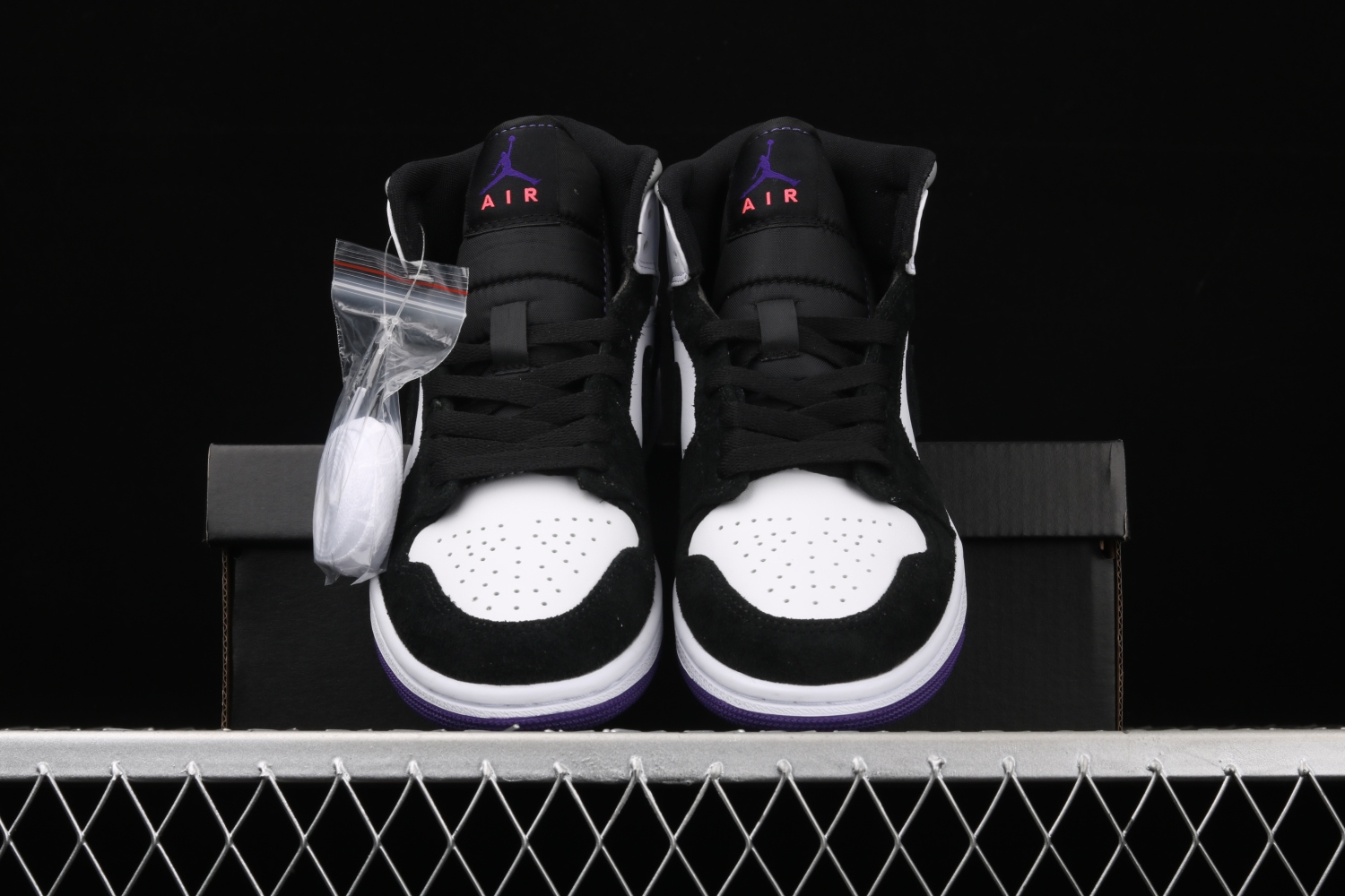 Jordan 1 Mid SE Purple 852542-105