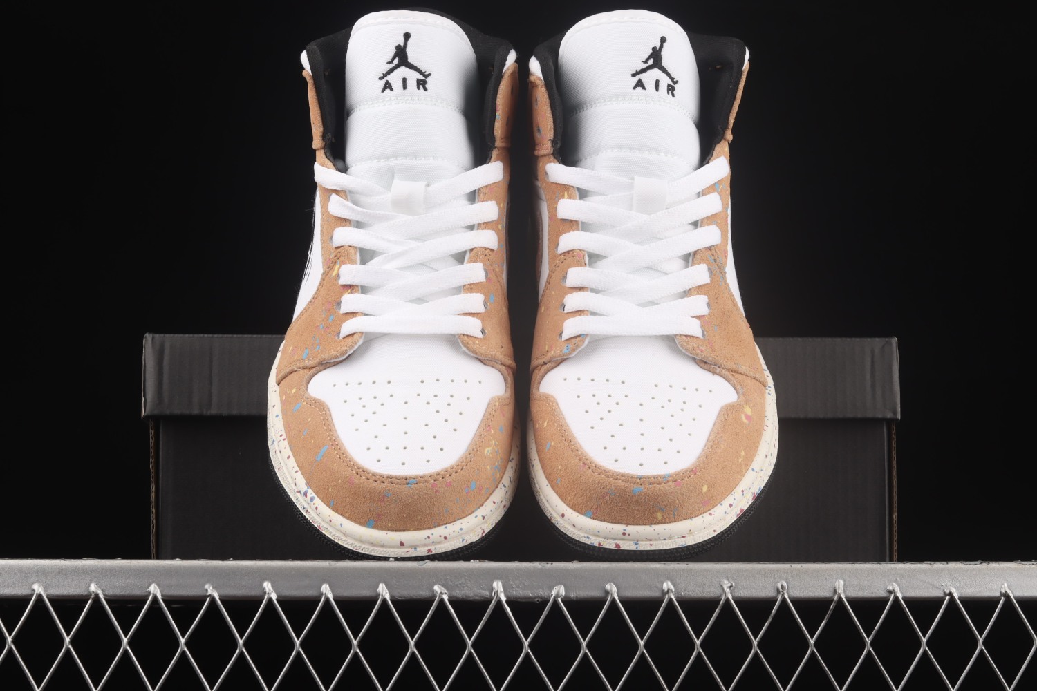 Jordan 1 Mid SE Brushstroke DA8005-100