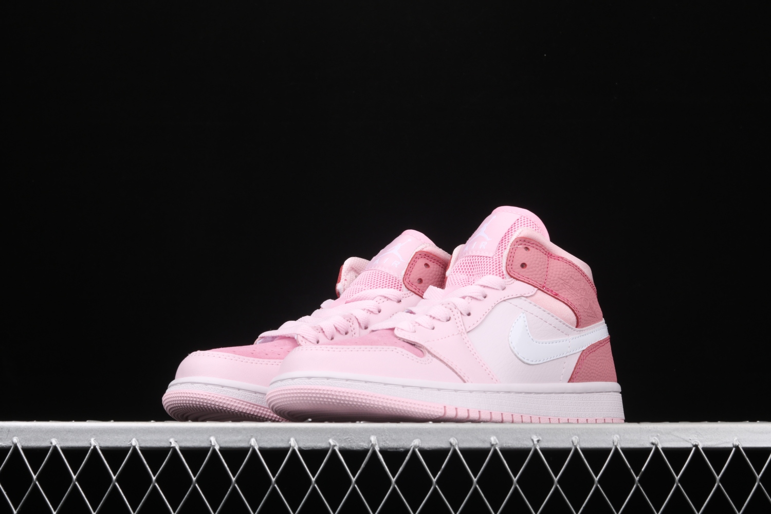 Jordan 1 Mid Digital Pink (W)  CW5379-600