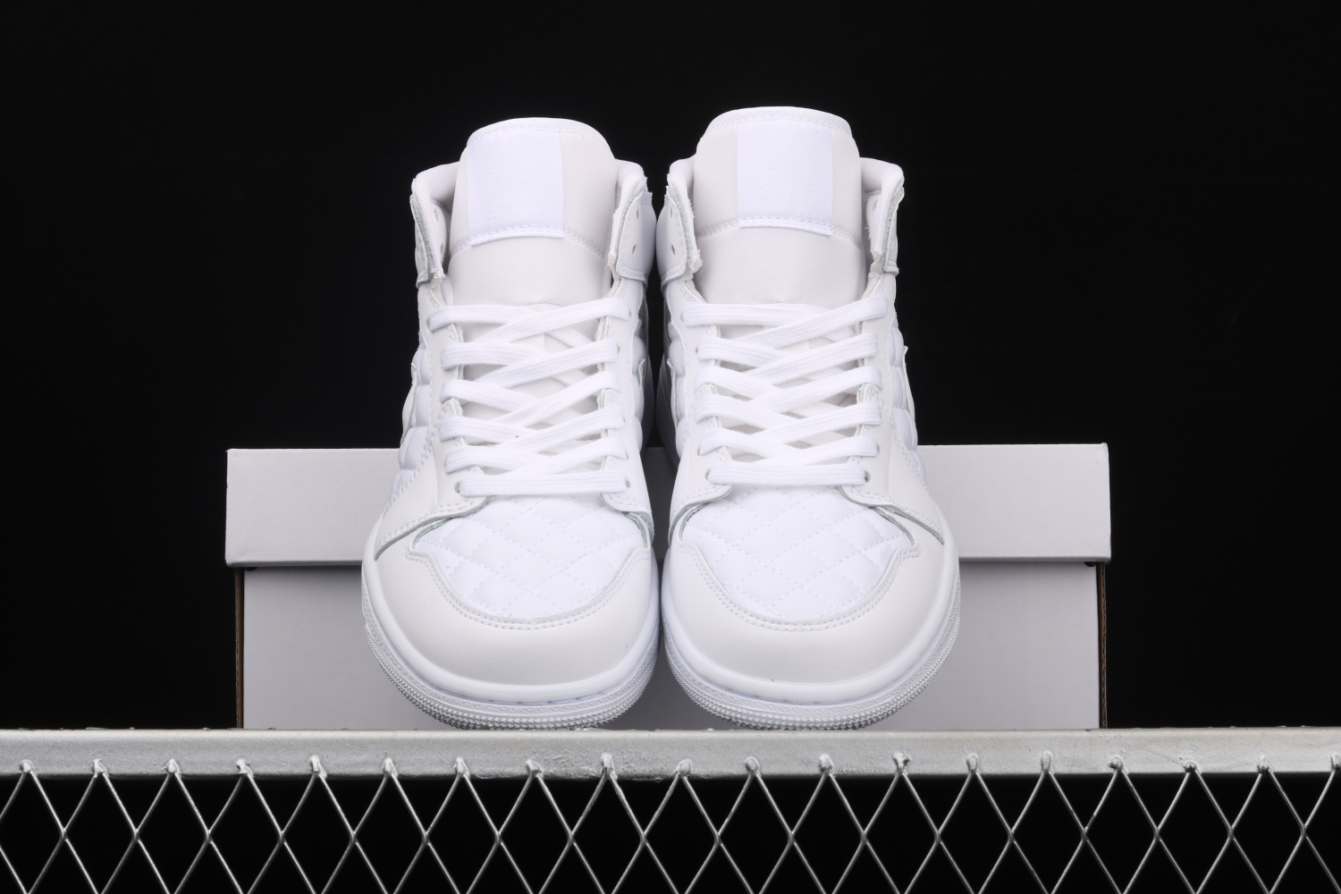 Jordan 1 Mid Quilted White (W) DB6078-100