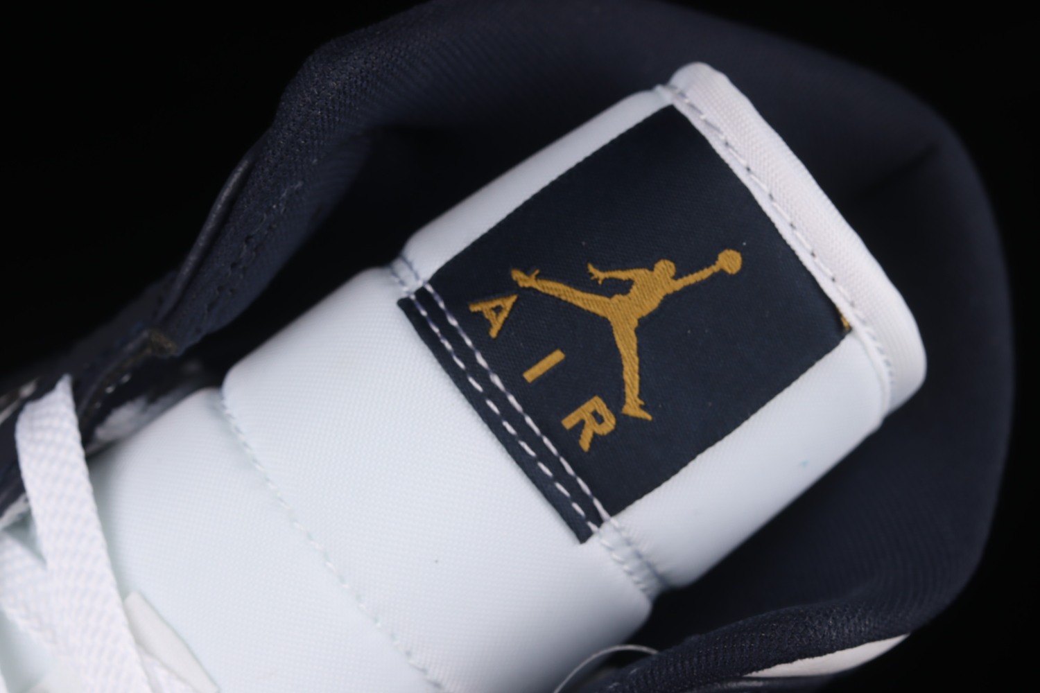 Jordan 1 Mid White Metallic Gold Obsidian 554724-174